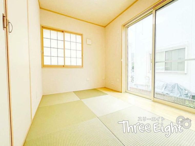 3.7帖の和室です。一部屋和室があると、多用途に使えて便利ですね。