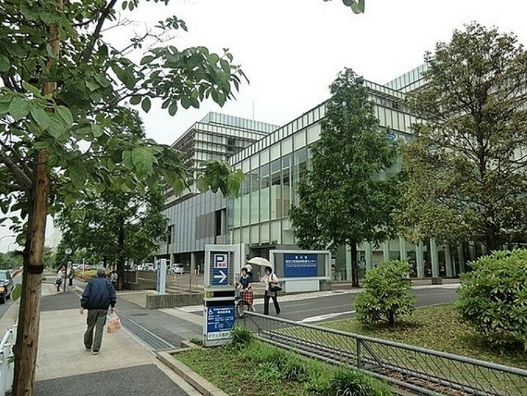 病院 順天堂大学医学部附属 順天堂東京江東高齢者医療センターは、東京都江東区新砂三丁目にある医療機関。学校法人順天堂が運営する病院。高齢者医療、特に認知症疾患の臨床・教育・研究に重きを置いている。