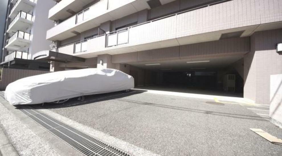 《駐車場》■敷地内駐車場