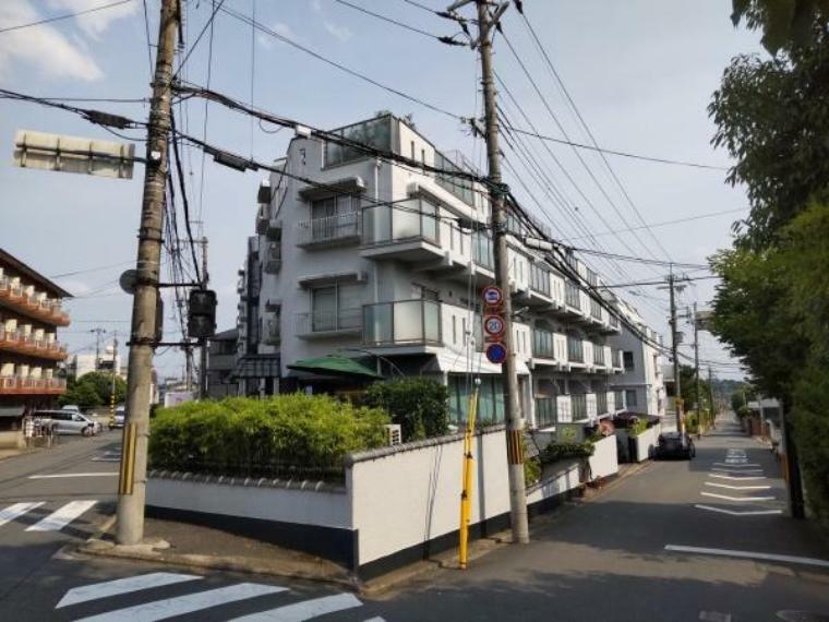 外観写真 オートロック機能付きのマンション