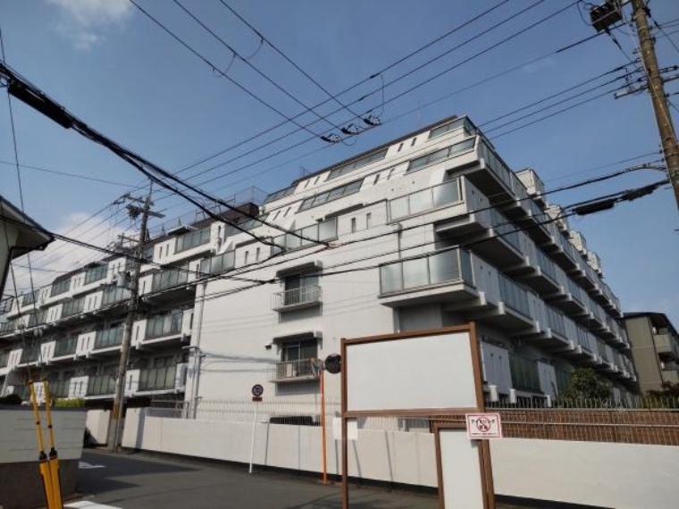 デラシオン御室 1階