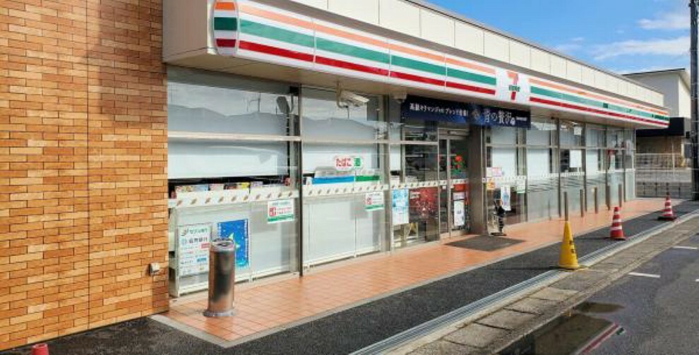 コンビニ セブンイレブン 野洲冨波店　約1800m　徒歩23分