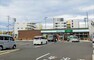 コンビニ ファミリーマート＋COOP鶴ケ谷店