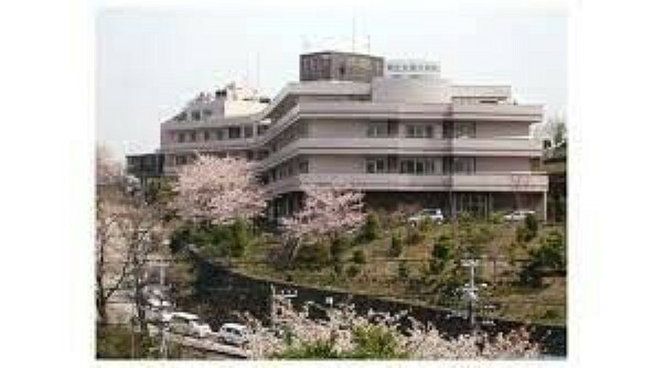 病院 財団法人育生会横浜病院 徒歩22分。