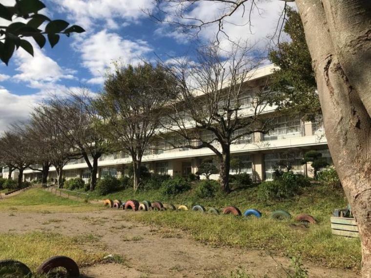 小学校 富里市立七栄小学校 徒歩5分。