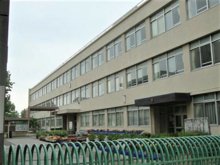 小学校 綾瀬市立綾北小学校350m