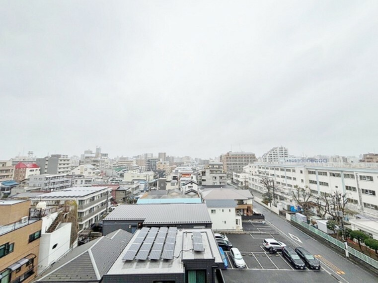 眺望 窓を開けると広がる青空。心をリフレッシュして日々を過ごしていきましょう。