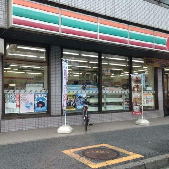 コンビニ セブンイレブン横浜鷹野橋店