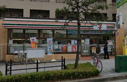 コンビニ セブンイレブン大阪鶴橋駅西店