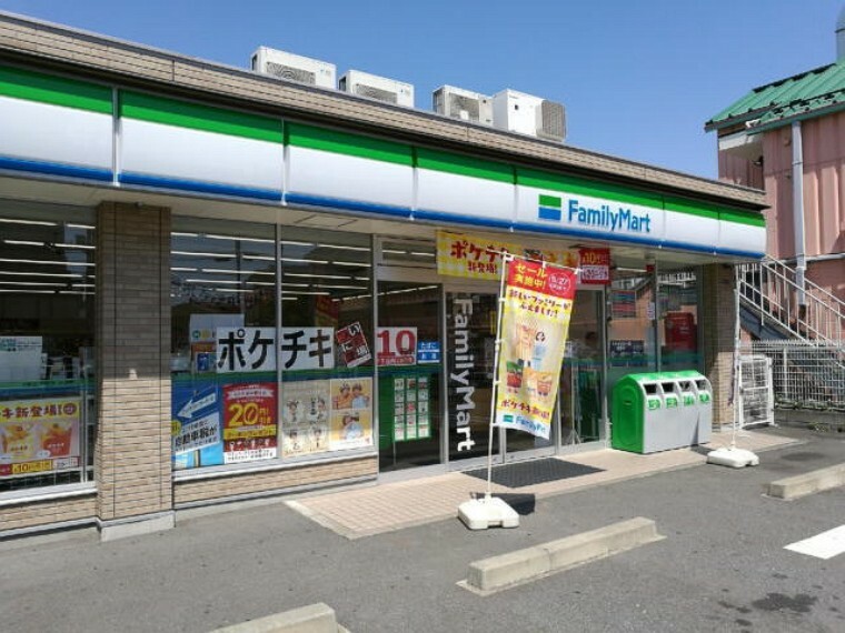 コンビニ ファミリーマート市川平田一丁目店