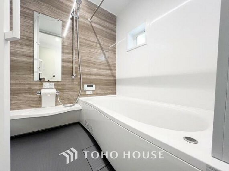 浴室 一日の疲れを癒すための心地よいバスタイムを演出する浴室はゆとりあるサイズを採用。