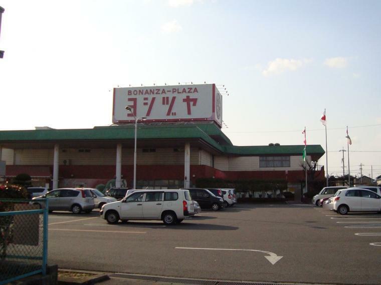 ヨシヅヤ 愛西勝幡店（約1,780m）