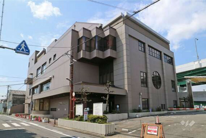 図書館 南図書館・南文化小劇場の外観