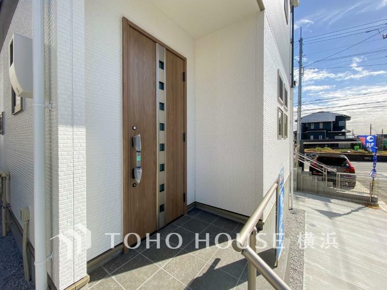 玄関 デザイン性の高いエントランスは、住む方のプライドを満たすクオリティ。