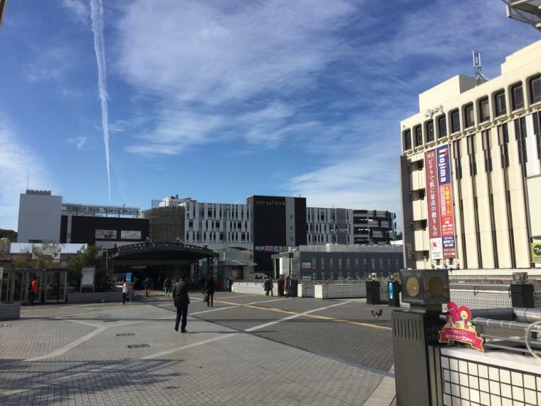 JR横須賀線・東海道本線・湘南新宿ライン・ブルーライン『戸塚』駅（JR東海道線・横須賀線・湘南新宿ライン・ブルーラインの4路線乗り入れのビッグターミナル。）