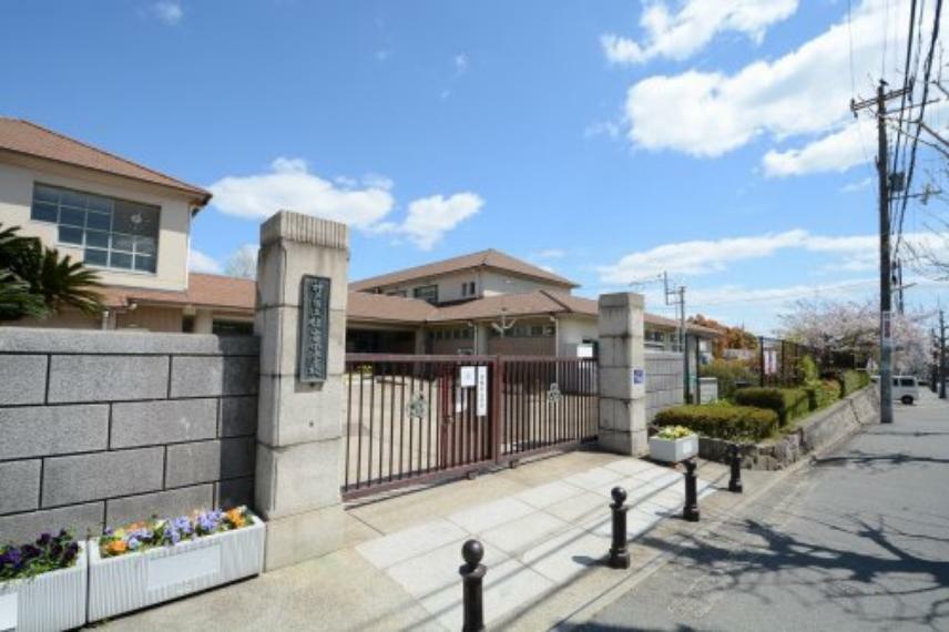 小学校 【小学校】神戸市立住吉小学校まで1093m