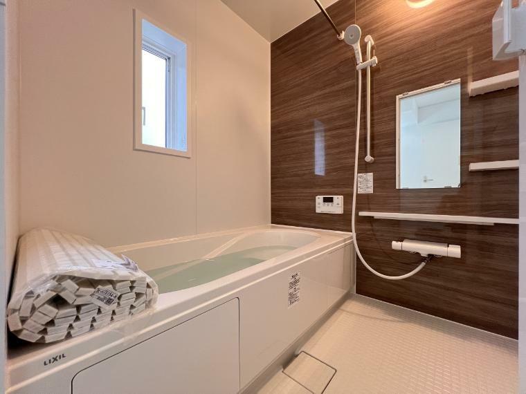 浴室 オートバスシステム・浴室暖房換気乾燥機を搭載した1坪タイプの浴室（2号棟）
