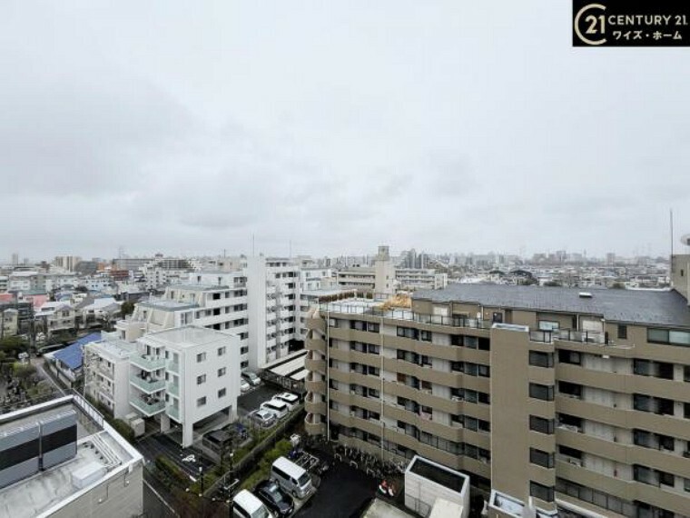 眺望 9階ならではの開放感！大きな空とポカポカの太陽をたっぷり堪能できます。