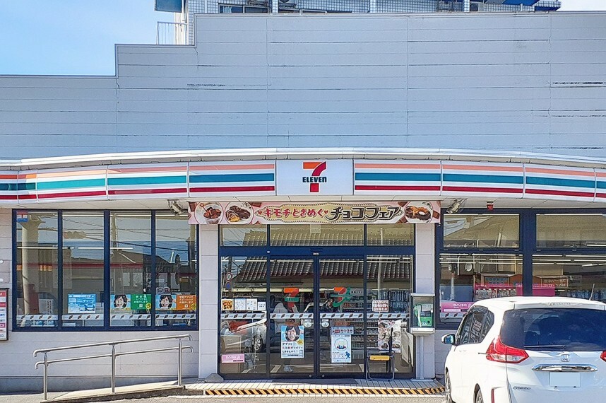 コンビニ セブンイレブン宇都宮さいわい店