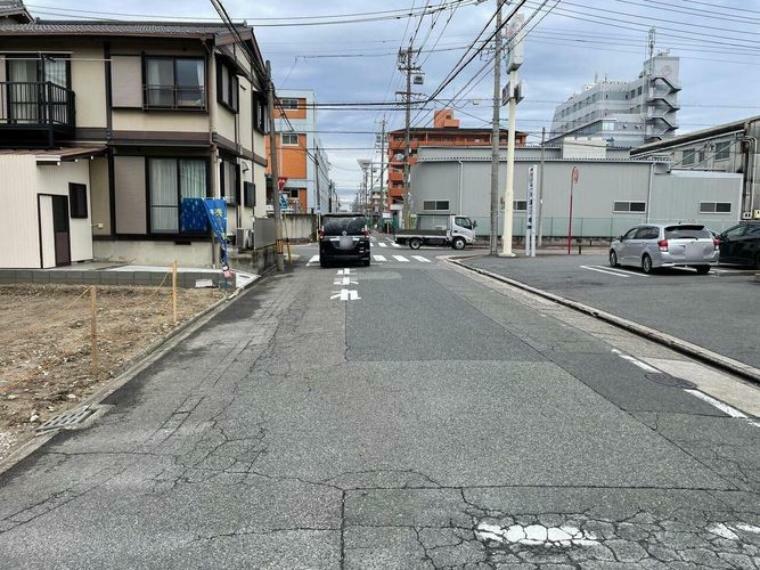 現況写真 東側前面道路