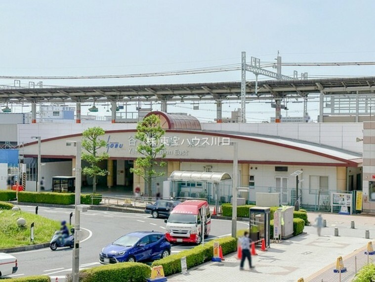 東武伊勢崎線「谷塚」駅徒歩25分（2000m）
