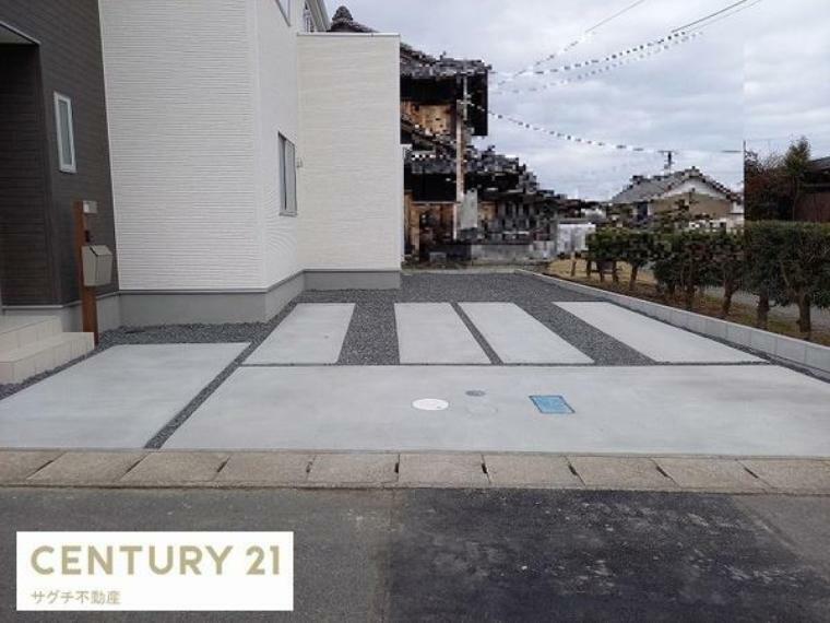 駐車場 駐車スペース2台（2024年2月撮影）