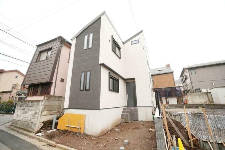 現況写真 西武新宿線「上井草」駅から徒歩6分。利便性の良い住宅地で販売中の2LDK＋ロフトの新築戸建です。