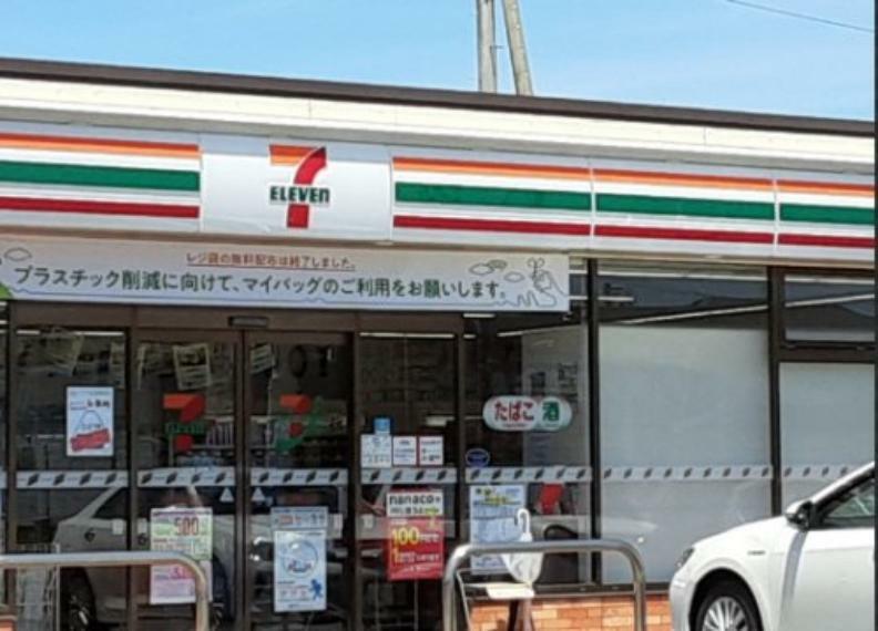 コンビニ 【コンビニエンスストア】 セブンイレブン　那珂中央店まで251m