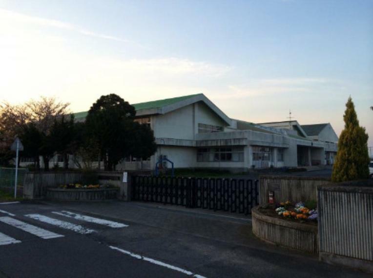 小学校 【小学校】加須市立元和小学校まで1086m