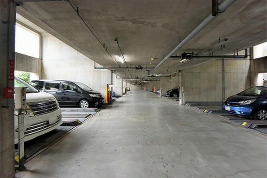 駐車場 敷地内駐車場100％完備（月額使用料500～5,000円）