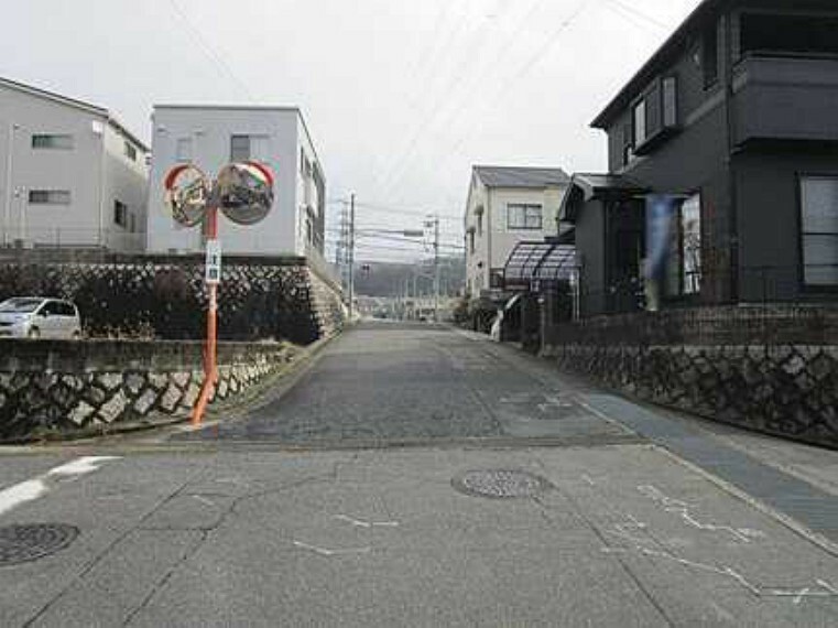 広島市東区中山上2丁目