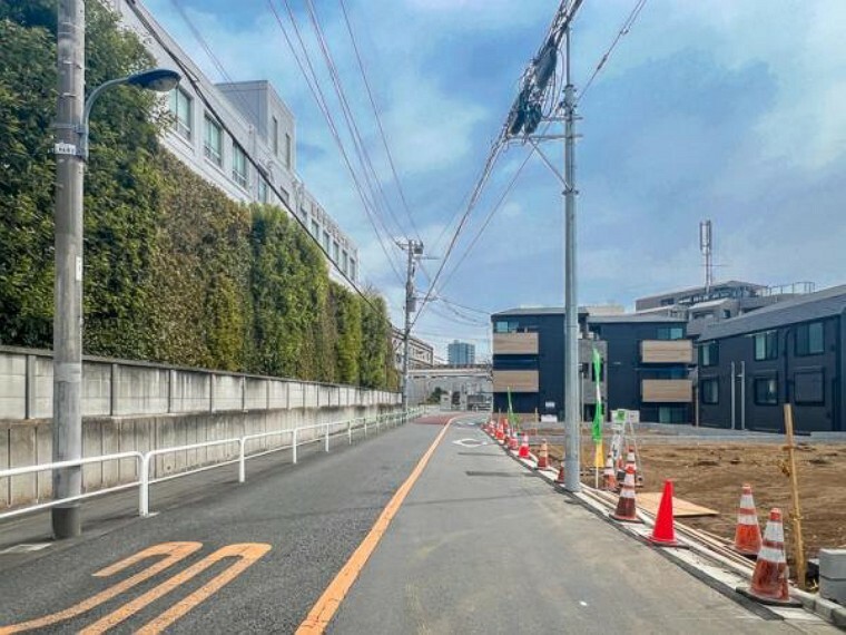 現況写真 前面道路（2024年4月撮影）