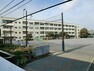 小学校 横浜市立南戸塚小学校まで約210m