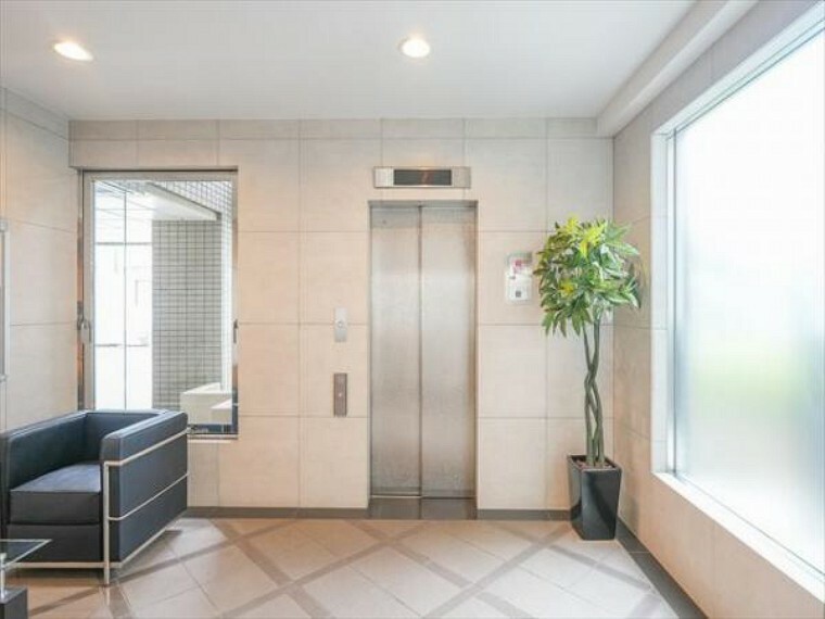 構造・工法・仕様 エレベーター　荷物の多い時などに便利なエレベーターを設置。快適なマンションライフをお楽しみいただけます。