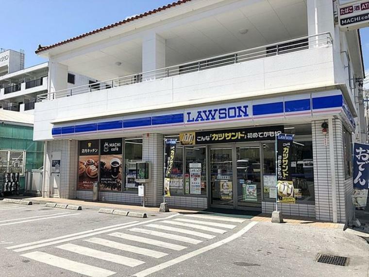 コンビニ ローソン 那覇国場店