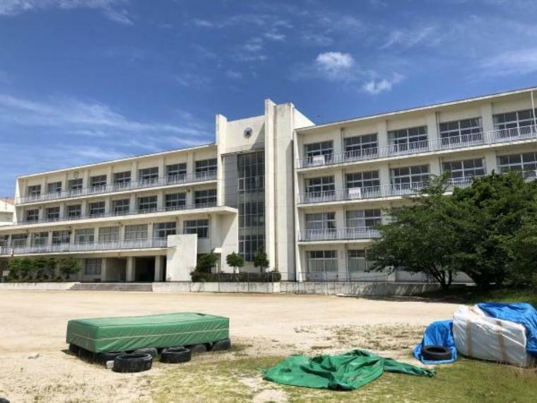 中学校 岡崎市立六ツ美北中学校