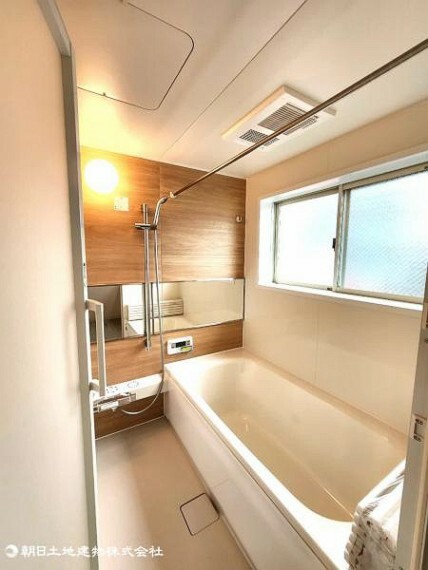 浴室 浴室乾燥付きの為、カビなども防げてきれいに保てます。