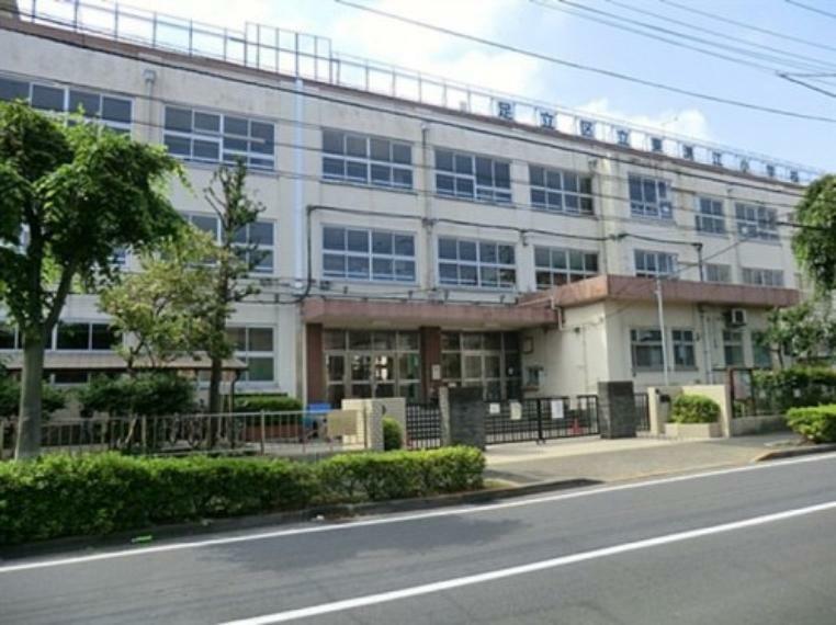 小学校 【小学校】足立区立東渕江小学校まで399m
