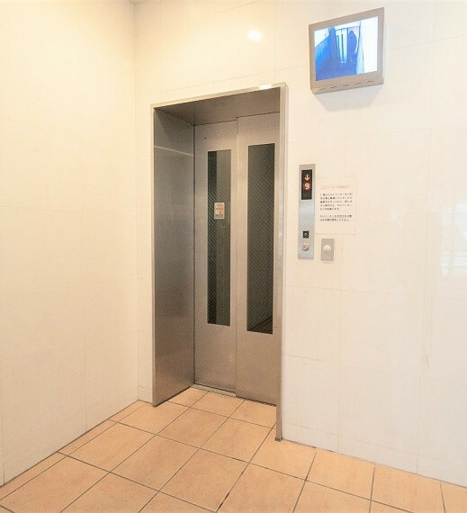 防犯カメラ設置のセキュリティエレベーター