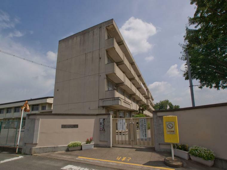 小学校 上尾市立上平北小学校