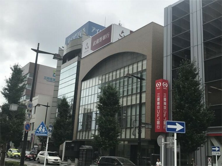 銀行・ATM 武蔵野銀行　越谷支店