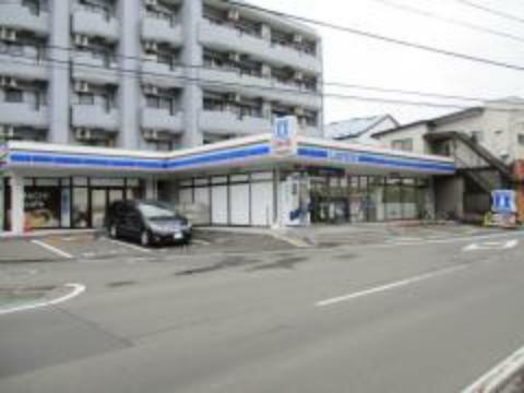 コンビニ ローソン 仙台小松島店　571m（徒歩8分）