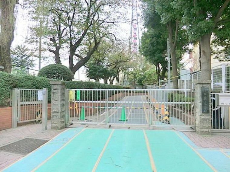 小学校 横浜市立鶴ケ峯小学校　