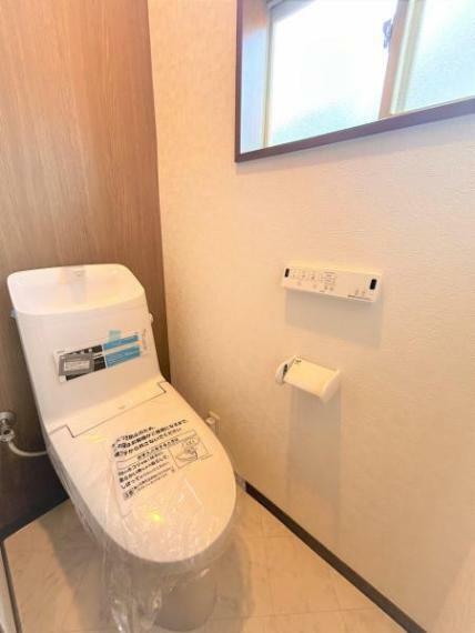 トイレ 【リフォーム完成済み】2階トイレです。