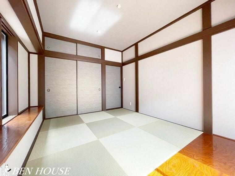 和室・スタイリッシュな琉球畳を採用した和室です。奥行きのある押入には布団などの大きなものもたっぷり収納できます。