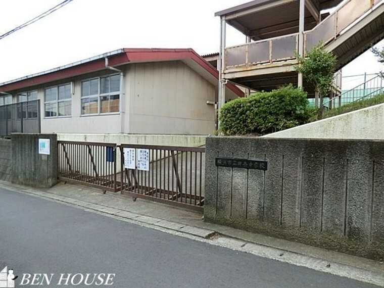 中学校 横浜市立田奈中学校 徒歩6分。部活動帰りの帰宅も安心の距離です！