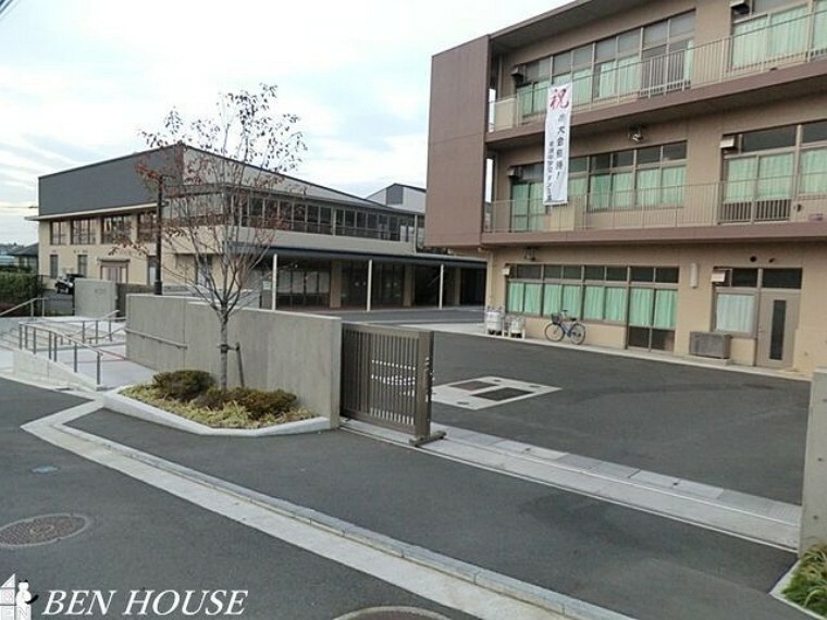 中学校 横浜市立早渕中学校 徒歩18分。部活動が盛んで活気溢れた中学校です。