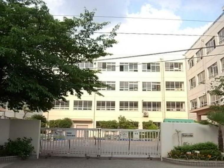 小学校 【小学校】高槻市立 竹の内小学校まで462m