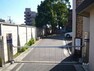 ロボットゲート付きの駐車場入り口（一部）