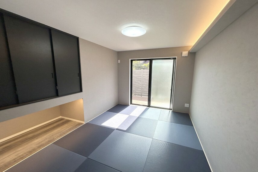 和室 和室。通常の畳より耐久力も高いカラー畳を採用。洋和室の雰囲気にすることで様々な用途に利用可能。